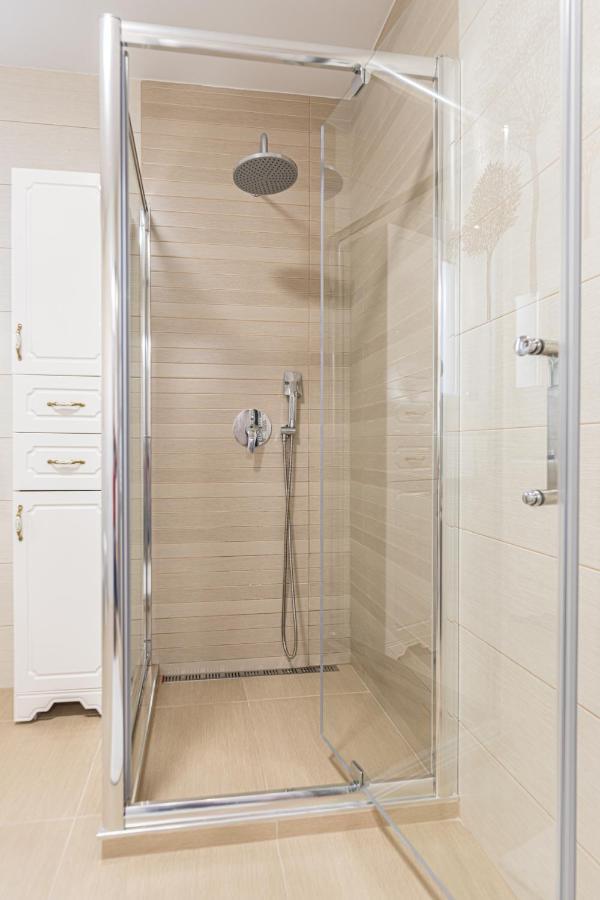 Apartamente Lavender Brassó Kültér fotó